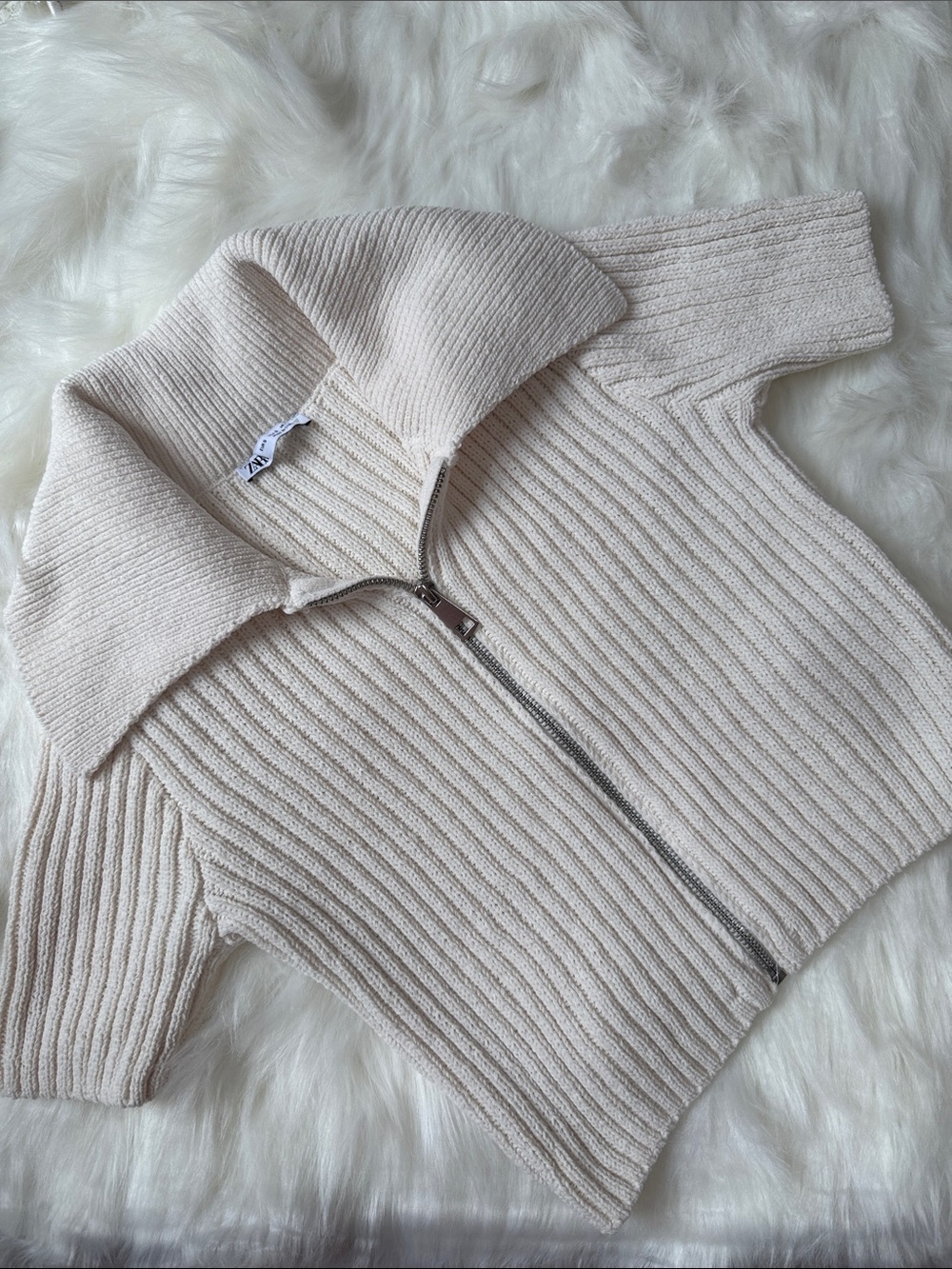 Zara Cream Ribbed Short-Sleeve Zip Cardigan
